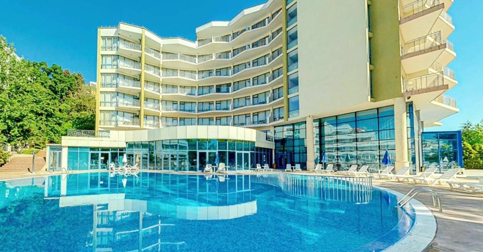 3-ти Март 2026: 3 нощувки на база All Inclusive + Празнични програми и DJ, басейни в Хотел Елена 4*, Златни пясъци 3-ти Март 2026: 3 нощувки на база All Inclusive + Празнични програми и DJ, басейни в Хотел Елена 4*, Златни пясъци
