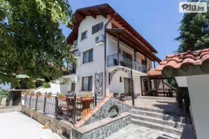 Къща за гости Перуника
