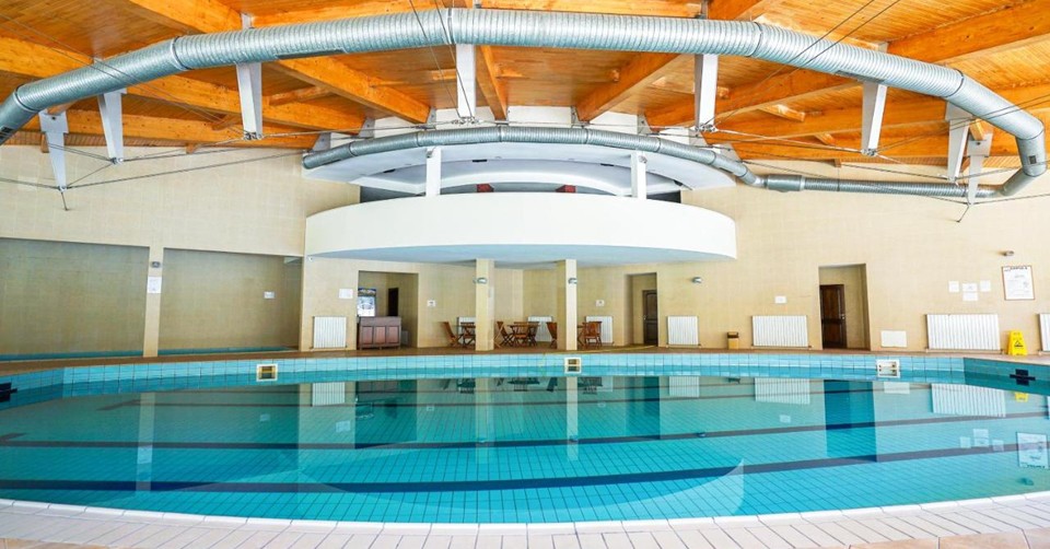 Нощувка със закуска и вечеря на човек + вътрешен басейн, сауна и фитнес в Хотел Борика 4*, Чепеларе Нощувка със закуска и вечеря на човек + вътрешен басейн, сауна и фитнес в Хотел Борика 4*, Чепеларе