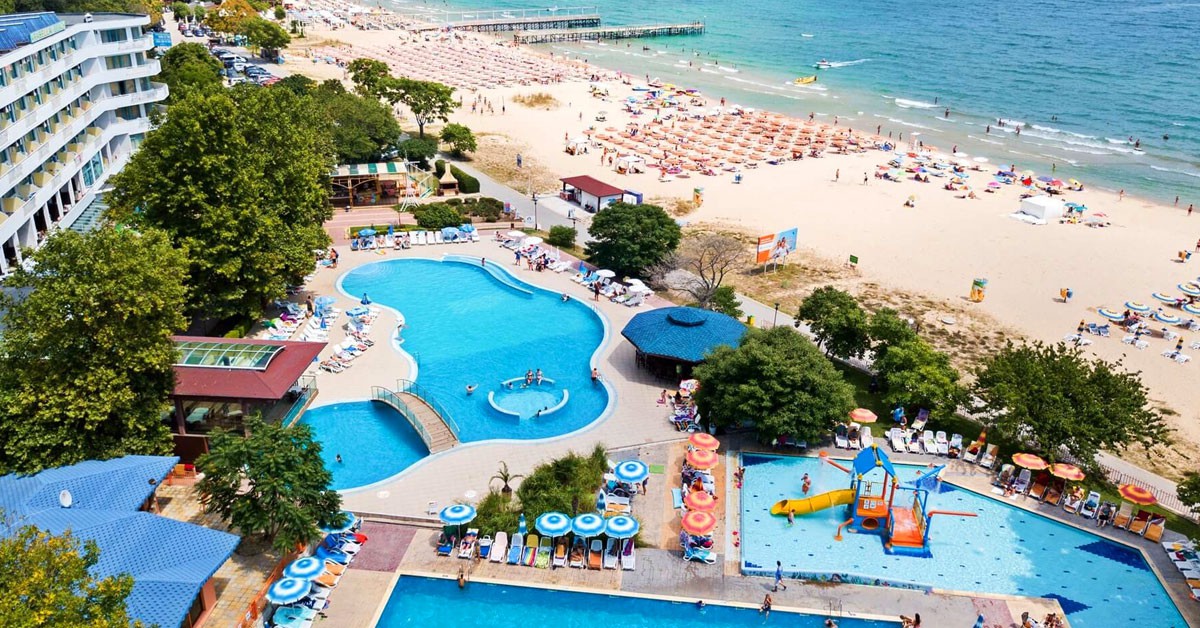 5 All Inclusive нощувки + басейн, 2 шезлонга и 1 чадър на плажа, от 8 до 21.06 и от 7 до 13.09 в Хотел Арабела Бийч 4*, на първа линия в Албена 5 All Inclusive нощувки + басейн, 2 шезлонга и 1 чадър на плажа, от 8 до 21.06 и от 7 до 13.09 в Хотел Арабела Бийч 4*, на първа линия в Албена