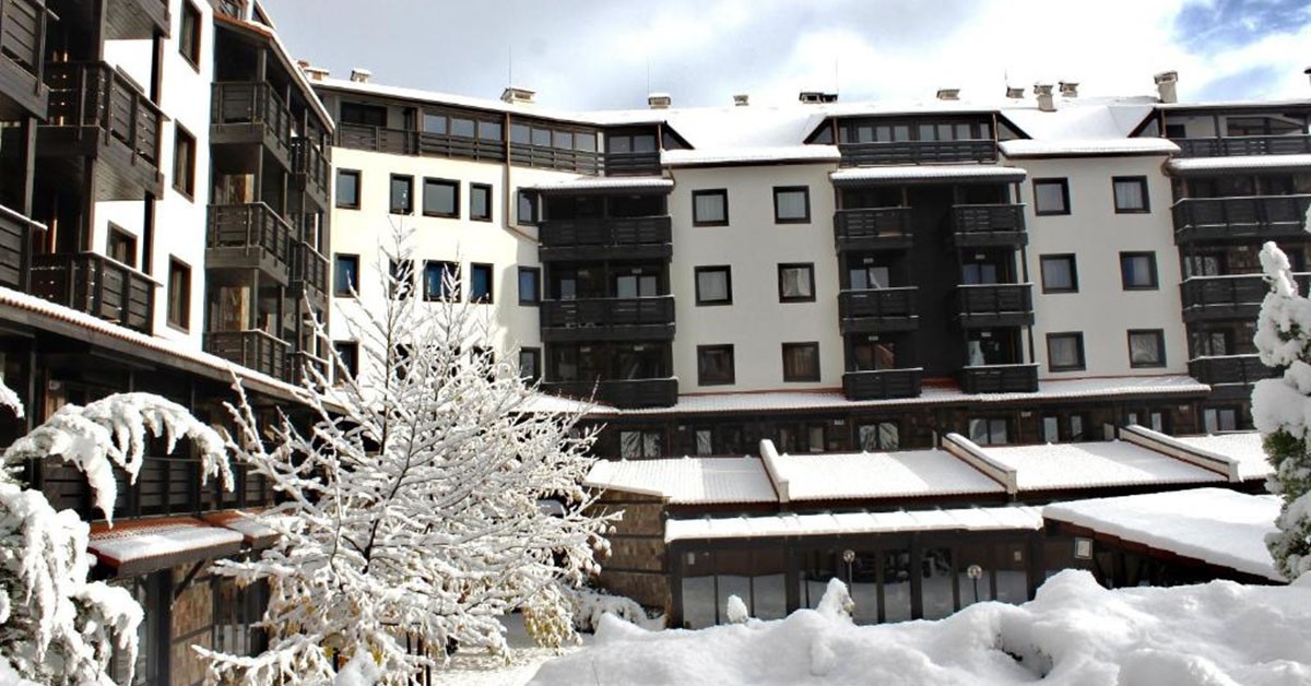 Коледа в Хотел Каза Карина 4*, Банско! Нощувка със закуска и вечеря + вътрешен басейн и релакс зона