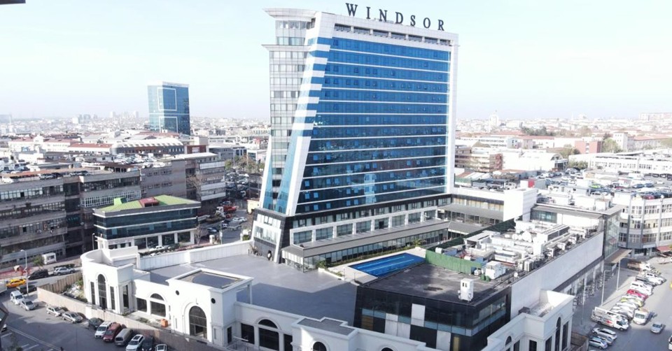 Нова година в Windsor Hotel & Convention Center 5*, Истанбул! 3 нощувки със закуски + Празнична Гала вечеря с програма и СПА