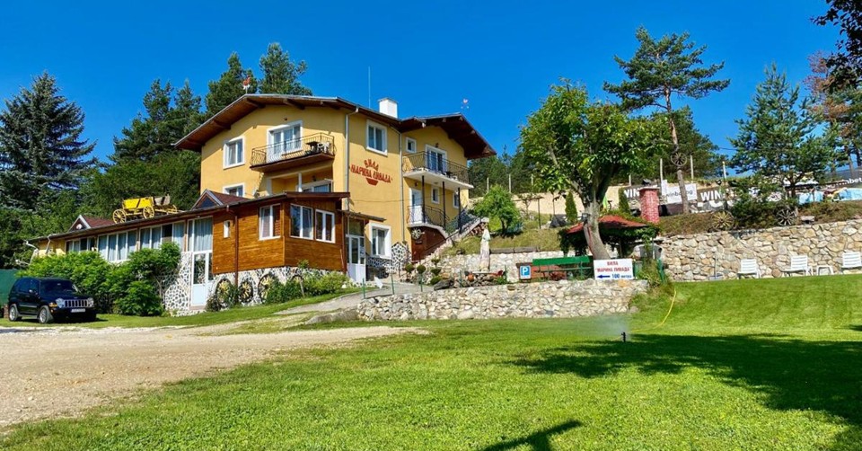 Нощувка + барбекю, билярд и градина с детски кът, от Къща за гости Марина ливада, Велинград Нощувка + барбекю, билярд и градина с детски кът, от Къща за гости Марина ливада, Велинград