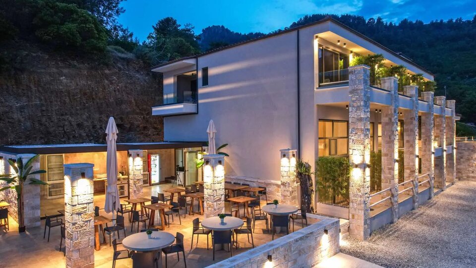 Essentia Luxury