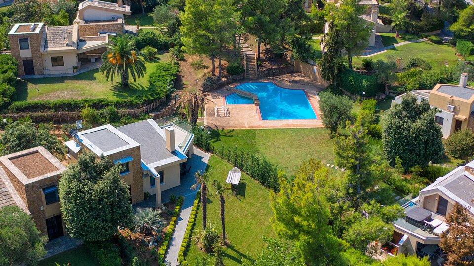 Sani Luxury Villas