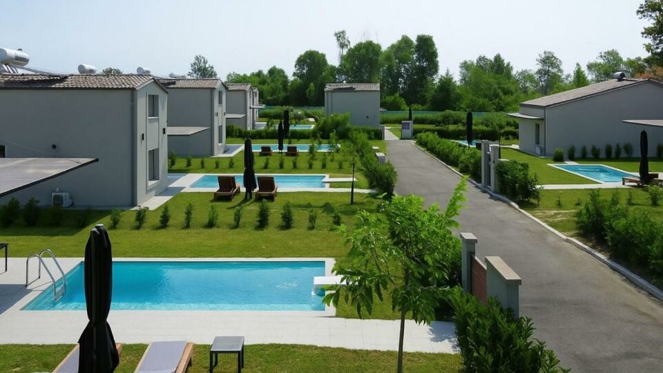 Ammos Luxury Seaside Villas