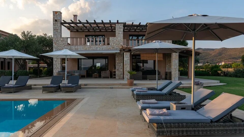 ThermaeSea Luxury Lodge