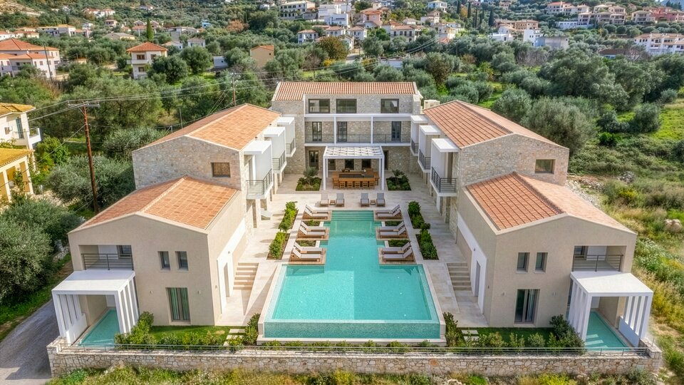 Petra Royale Sivota