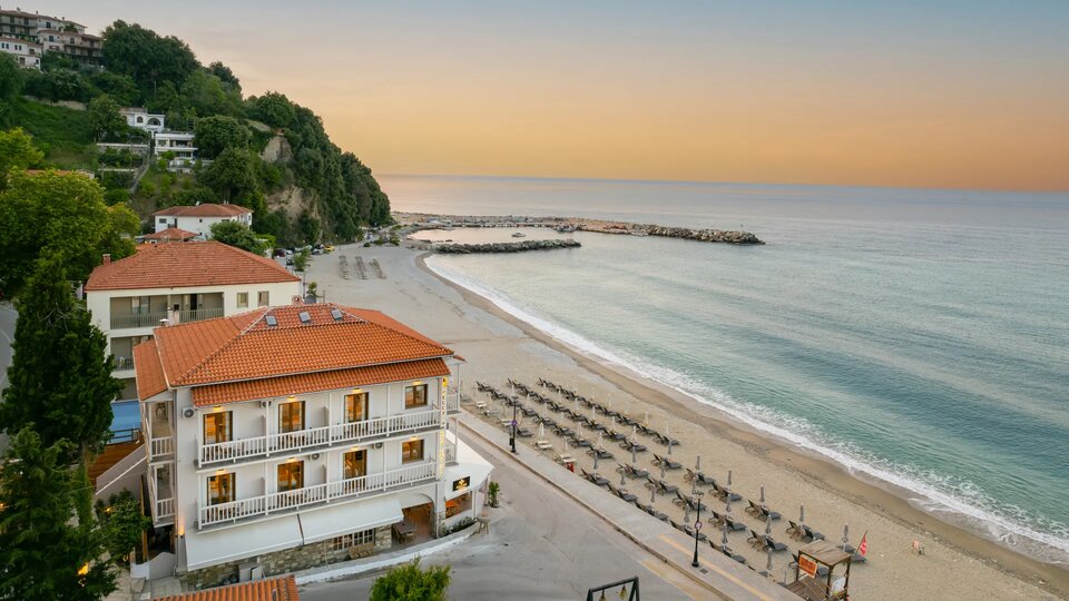 Kelly Beach Hotel