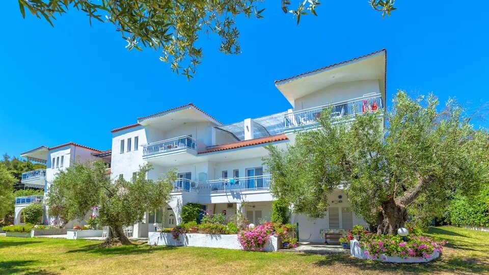 Xenios Faros Apartmens